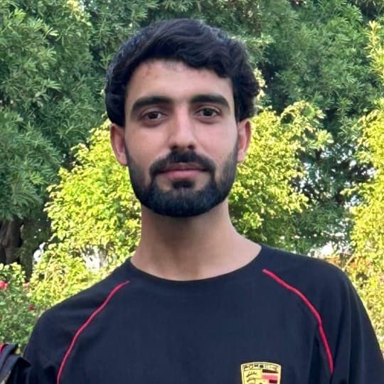 Lone Owais